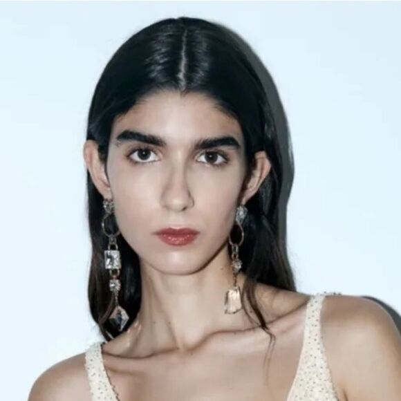 New ZARA Contemporary Glass / Silver Coctail Dangle Earrings - Picture 2 of 11